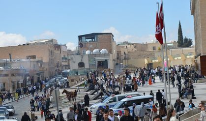 Medeniyetler şehri Mardin'e turist akını; otellerde doluluk yüzde 100'e ulaştı