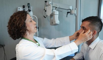 ‘Göz kapağı estetiği ameliyatı 40 yaş üzerindeki bireylerde daha çok görülüyor’