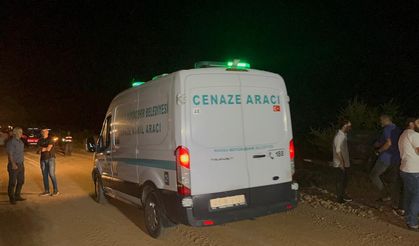 Hafriyat kamyonu traktöre arkadan çarptı; 1 ölü, 1 yaralı