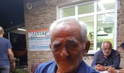 Tribündeki arbedede kalp krizi geçirdi, hayatını kaybetti