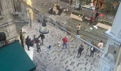 Beyoğlu’da 3 katlı bina patlama sonrası çöktü