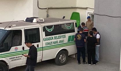 Boşanma aşamasındaki çift, yangın çıkan evde ölü bulundu