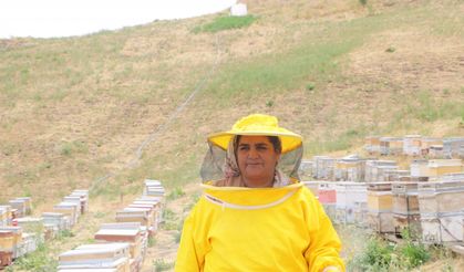 Devlet Destekli Arıcılıkla 6 Çocuk Annesi Balını Türkiye’ye Satıyor