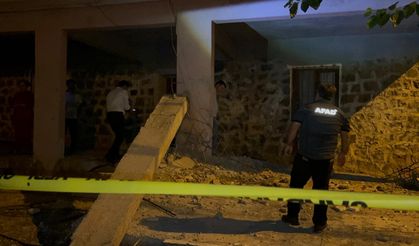 Diyarbakır'da balkon çöktü: 2'si bebek 5 yaralı