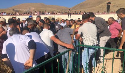 Erzurum'daki kazada hayatını kaybeden 4 kişi son yolculuklarına uğurlandı
