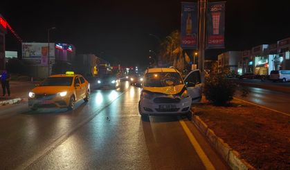 Hafif ticari aracın çarptığı kadın öldü