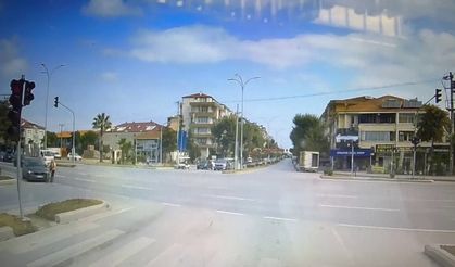 Kırmızı ışıkta geçen bisikletliye otomobil çarptı