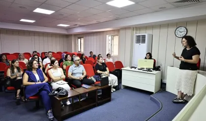 Denizli’de sosyal hizmet personeline hizmet içi eğitim