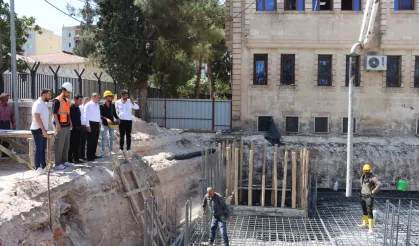 Midyat’ta ek belediye hizmet binasının temeli atıldı