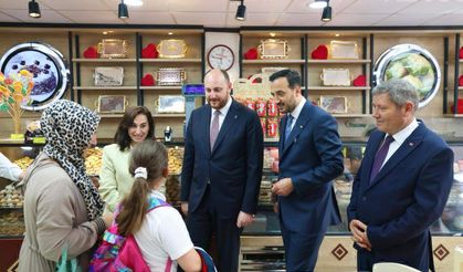 AK Parti'den bir günde 1.700 program