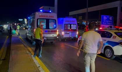 Aydın'da 3 aracın karıştığı kaza kamerada; 1 ölü, 5 yaralı