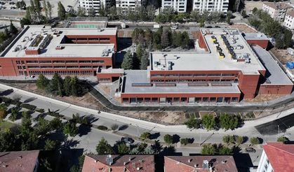 Özgür Özel, Elazığ'da İBB'nin yaptırdığı okulun açılışına katıldı