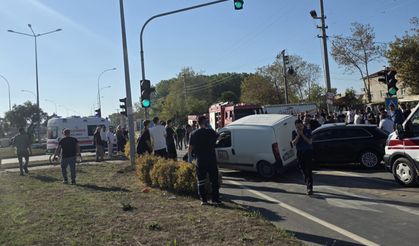 Sakarya'da 4 aracın karıştığı kazada 6 yaralı