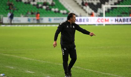 Sakaryaspor'da Serhat Sütlü'nün istifası kabul edilmedi