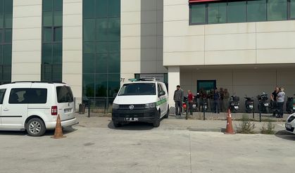 Şarkıcı Güllü, Yalova'da evinin balkonundan düşüp hayatını kaybetti (3)