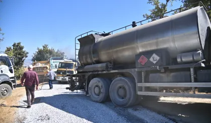 Manisa'da 40 yıl sonra gelen asfalt sevinci