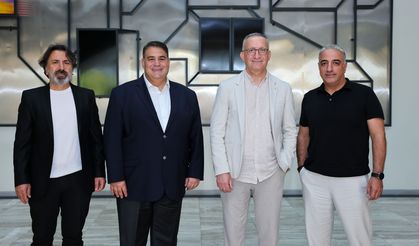 Türkiye'de at yarışlarının sesi haline gelen Yüksel Saymaz'ın hayat hikayesi belgesel oldu