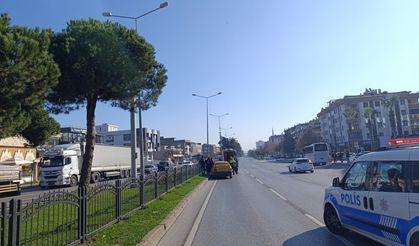 Cezaevi aracı otomobile arkadan çarptı; 2 yaralı