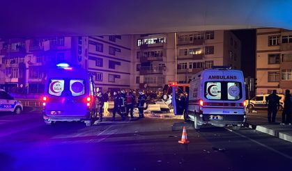 Kayseri'de polisin 'dur' ihtarına uymayan otomobil takla attı: 2 yaralı
