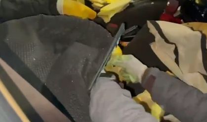 Koltuğun içine gizlenmiş 8,5 kilo metamfetamini 'Magnum' buldu