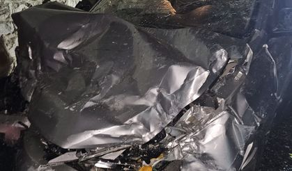 Sivas'ta otomobiller çarpıştı: 1 ölü, 2 yaralı