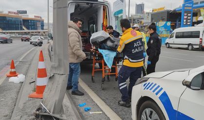 Esenyurt'ta kayganlaşan yolda düşen motosikletli öldü