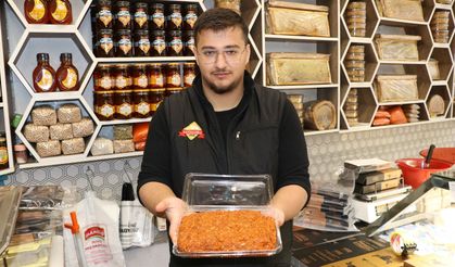 Kayseri'de ramazanın vazgeçilmezi sucuk içi, iftar sofralarını süslüyor