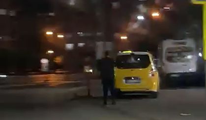 Sopayla aracından inen taksici tutuklandı; 201 bin lira ceza kesildi