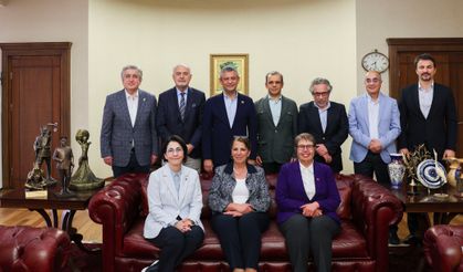 Türkiye Barolar Birliği ve Türk Tabipleri Birliği'nden CHP'ye ziyaret