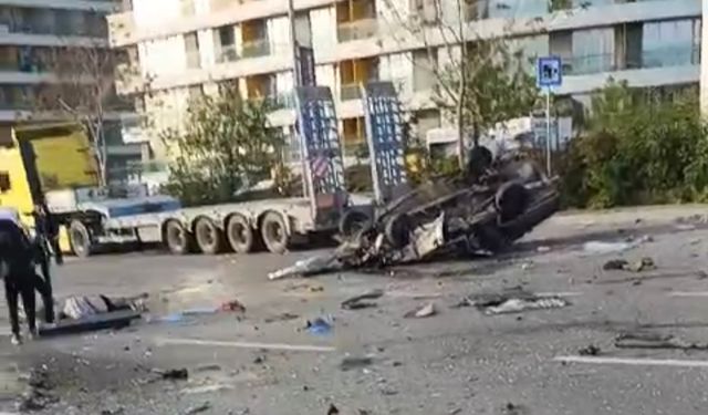 İstanbul Mahmutbey yolunda korkunç trafik kazası