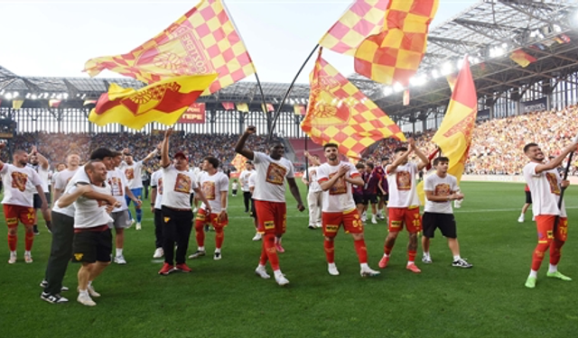 Göztepe, 2 yıl aradan sonra Süper Lig'e yükseldi