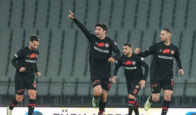 Fatih Karagümrük : 4-1 : Antalyaspor
