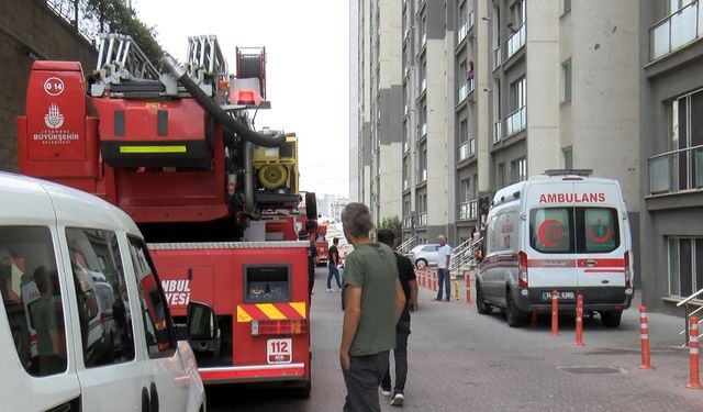 Esenyurt'ta 23 katlı binada yangın paniği