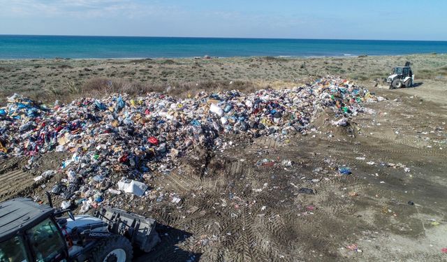 Milleyha Kuş Cenneti'nde dağ gibi çöp yığınları