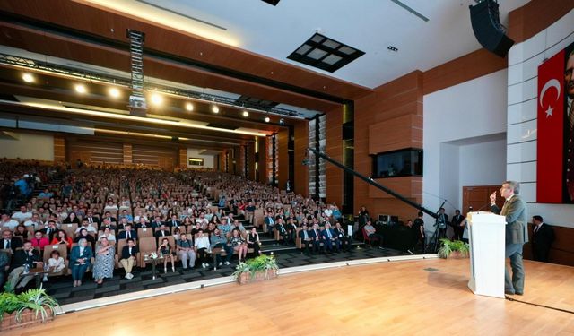 Milli Eğitim Bakanı Tekin: Okul, öğretmen, ebeveyn, çocuklar; kocaman bir aileyiz