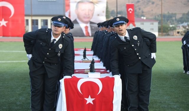 Bitlis'te 580 POMEM öğrencisi polis adayı mezun oldu