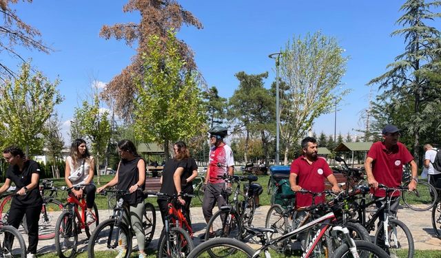 Ankara'da hekimler, lenfoma farkındalığı için pedal çevirdi