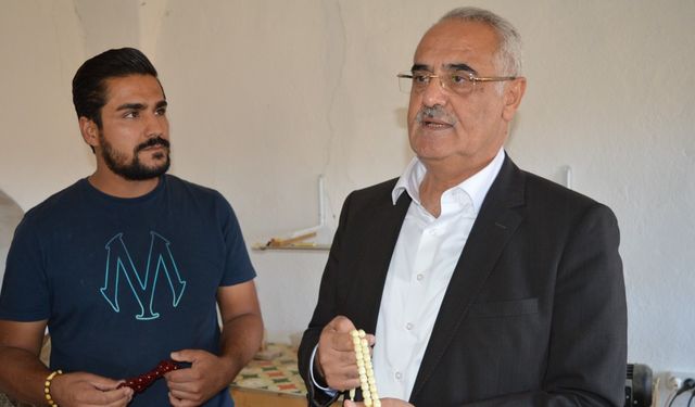 Mardin’de ürettiği kehribar tespihler, Orta Doğu ülkelerine ihraç ediliyor