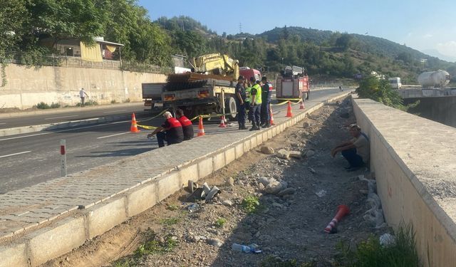 Şantiyede geri manevra yapan vincin çarptığı işçi hayatını kaybetti