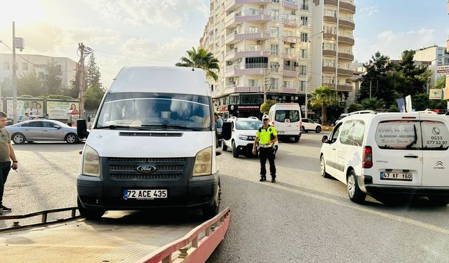 Kızıltepe’de korsan servise müdahale