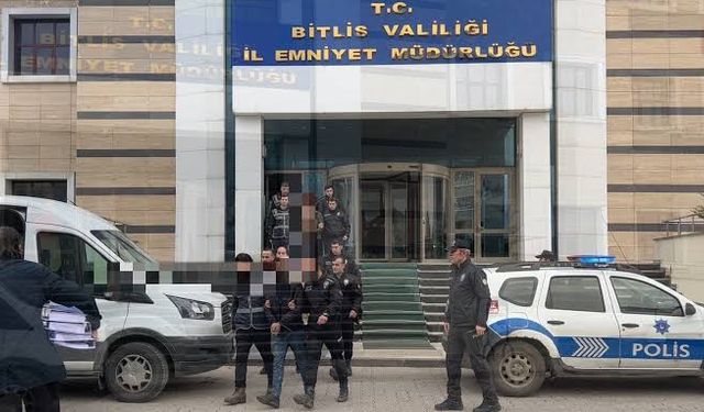 Bitlis'te polisten 'sosyal medya' operasyonu; 5 gözaltı