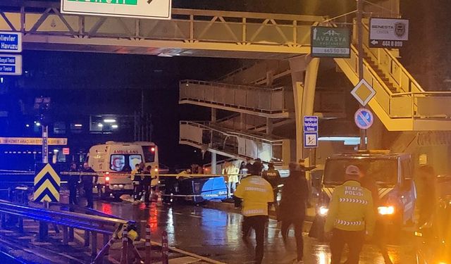 Bakırköy'de, İETT otobüsü polise çarptı: 1 şehit