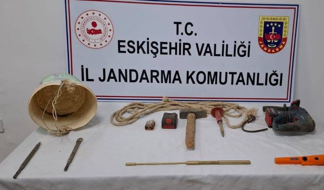 Eskişehir’de kaçak kazı yapanlara suçüstü