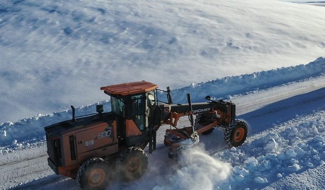 Ulaştırma Bakanı Uraloğlu: 1 Aralık'ta başlayacak kış lastiği uygulaması 4 ay devam edecek