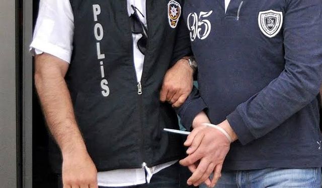 Kayseri’de kendini bakanlık personeli olarak tanıtıp dolandırıcılık yapan şüpheli tutuklandı