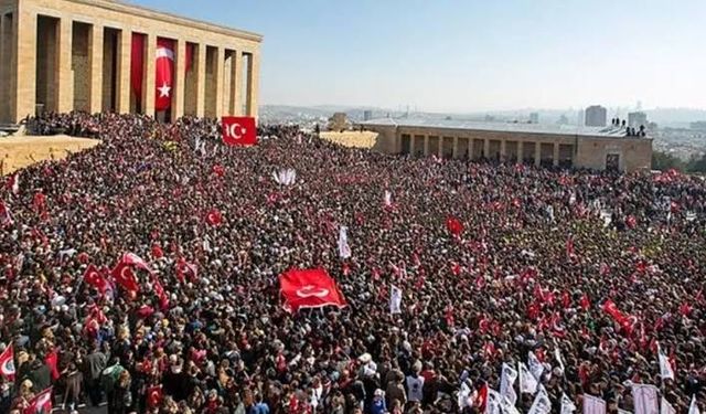 10 Kasım'da yüzbinler Anıtkabir'e aktı