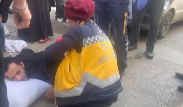 Bursa’da sokakta yürürken sırtından bıçaklandı