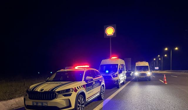 Kuzey Marmara Otoyolu’nda iki otomobil çarpıştı: 5 yaralı