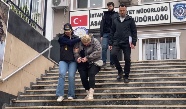 Ümraniye'de müşteri olarak girdi, bileklikleri çaldı