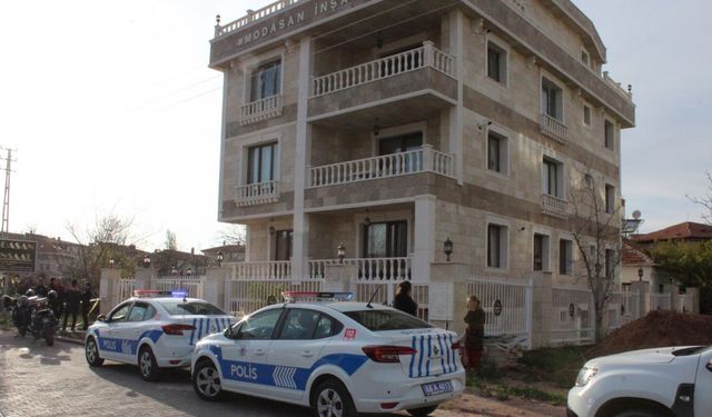 Oğlunu odayı kilitledi, eşini öldürüp intihar etti